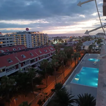 Tenerifeshouthbeach * Playa de las Americas (Tenerife)